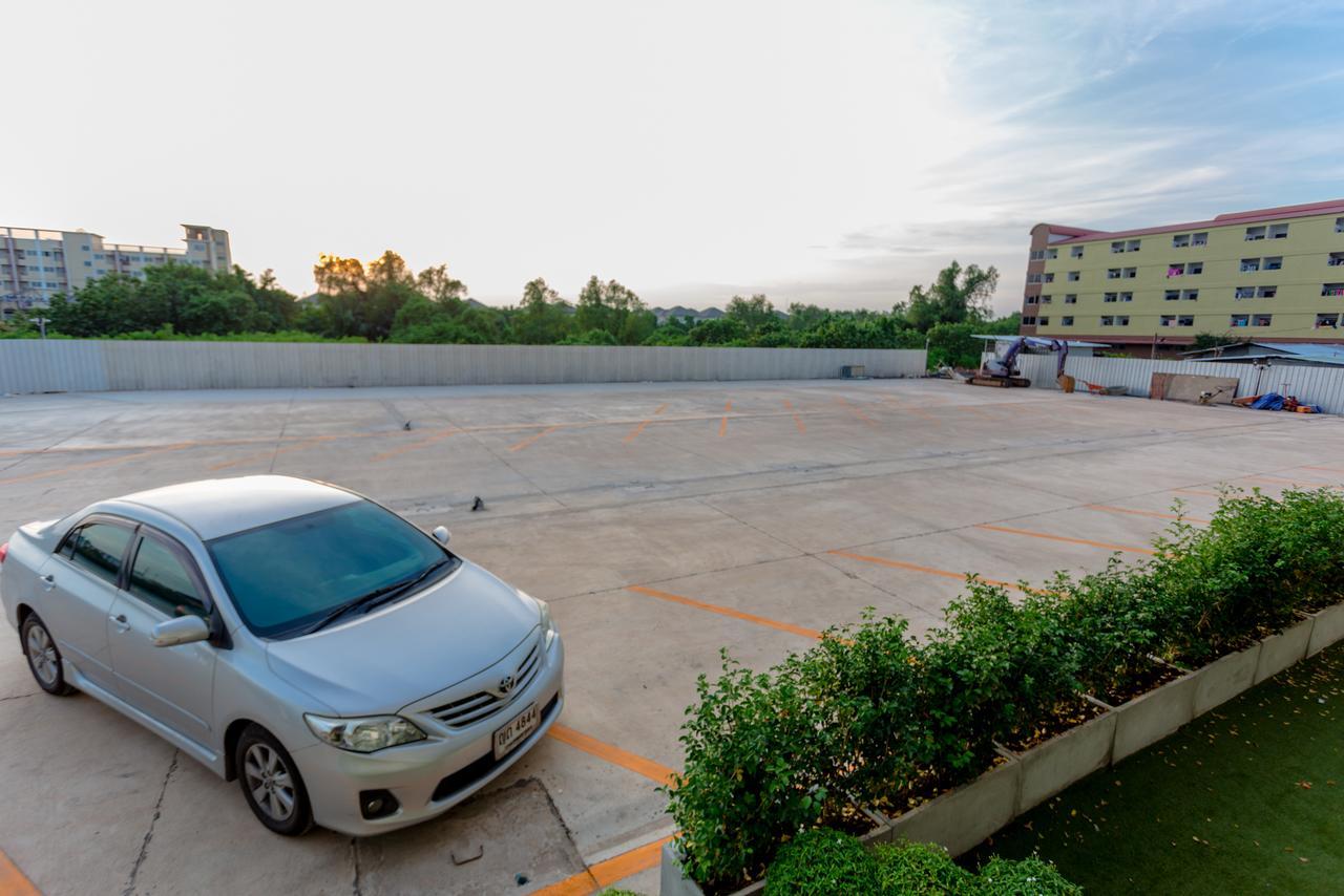 Grand Inter Hotel Samut Sakhon Extérieur photo